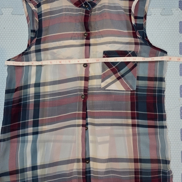Jolt Juniors Sleeveless Plaid And Lace Lightweight Button-Up Tunic Size S - Picture 5 of 7